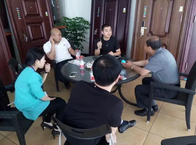 金大门业以品质说话，迎八方客商(图3)