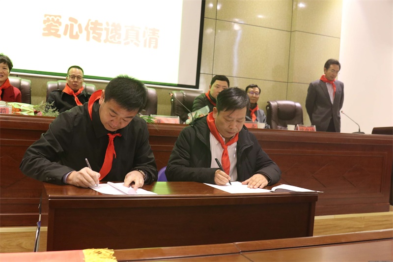 捐资助学再行动 金大门业 “爱心图书馆”走进贵州黎平、青海德令哈(图7)